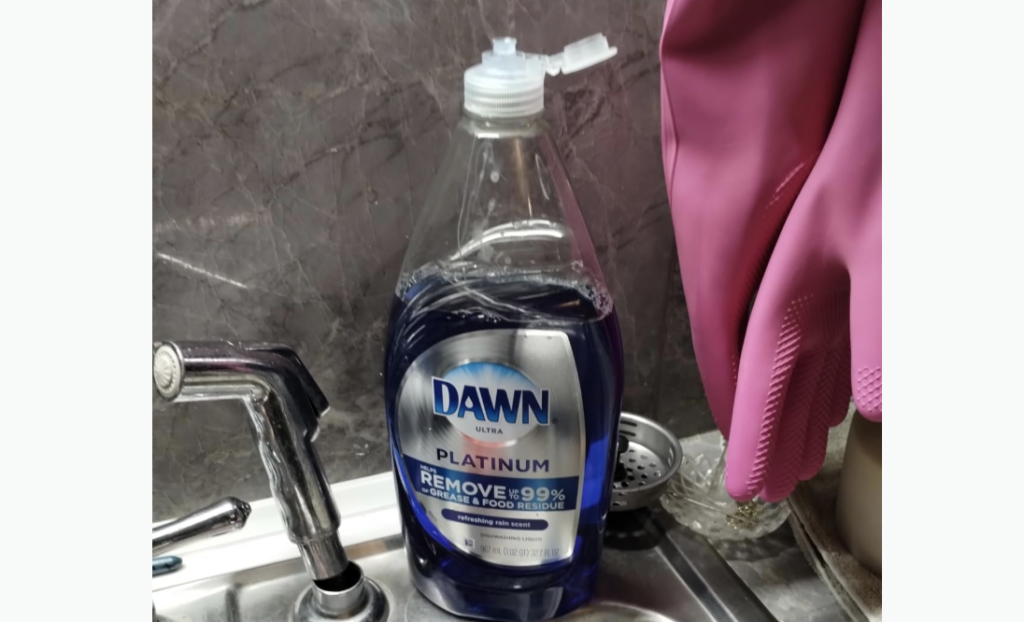 dawn platinum heavy duty dish soap and degreaser, how to remove a red wine stain and how to remove a gravy stain